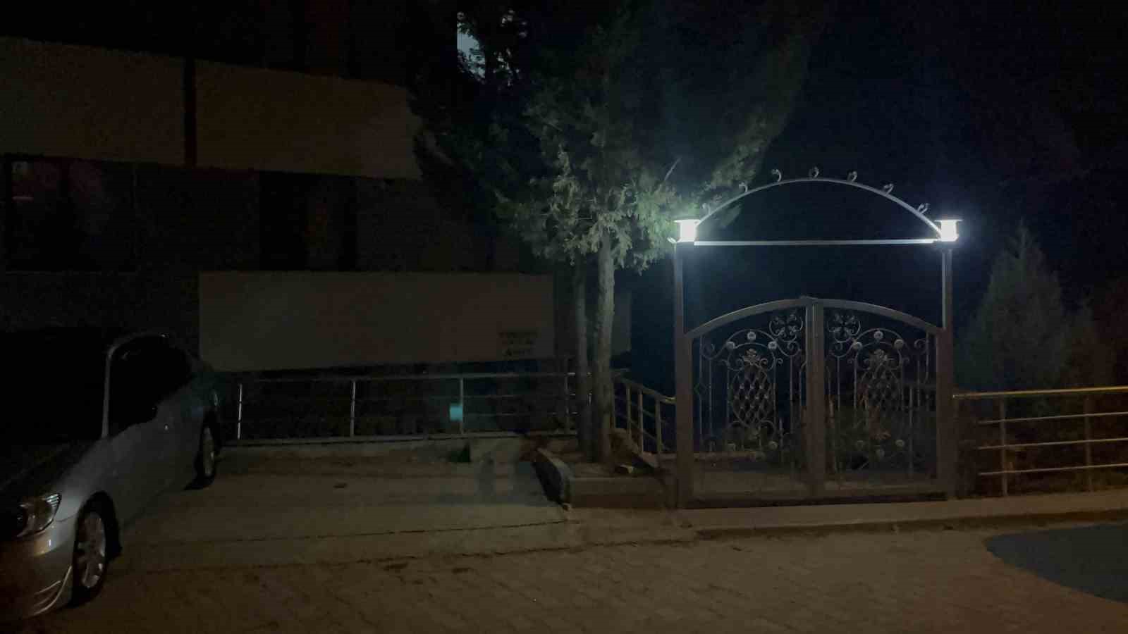 Düşen kadının öldüğünden korkan yakınları ekipleri harekete geçirdi: Gerçek sonradan anlaşıldı