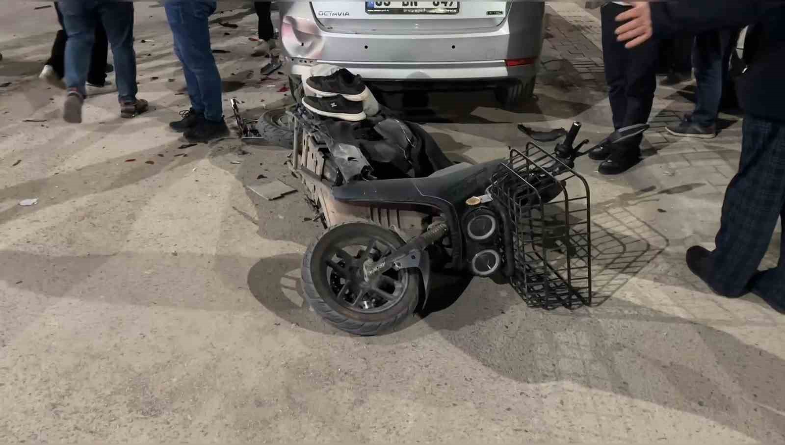 Şanlıurfa’da pikap ile motosiklet çarpıştı:2 ağır yaralı