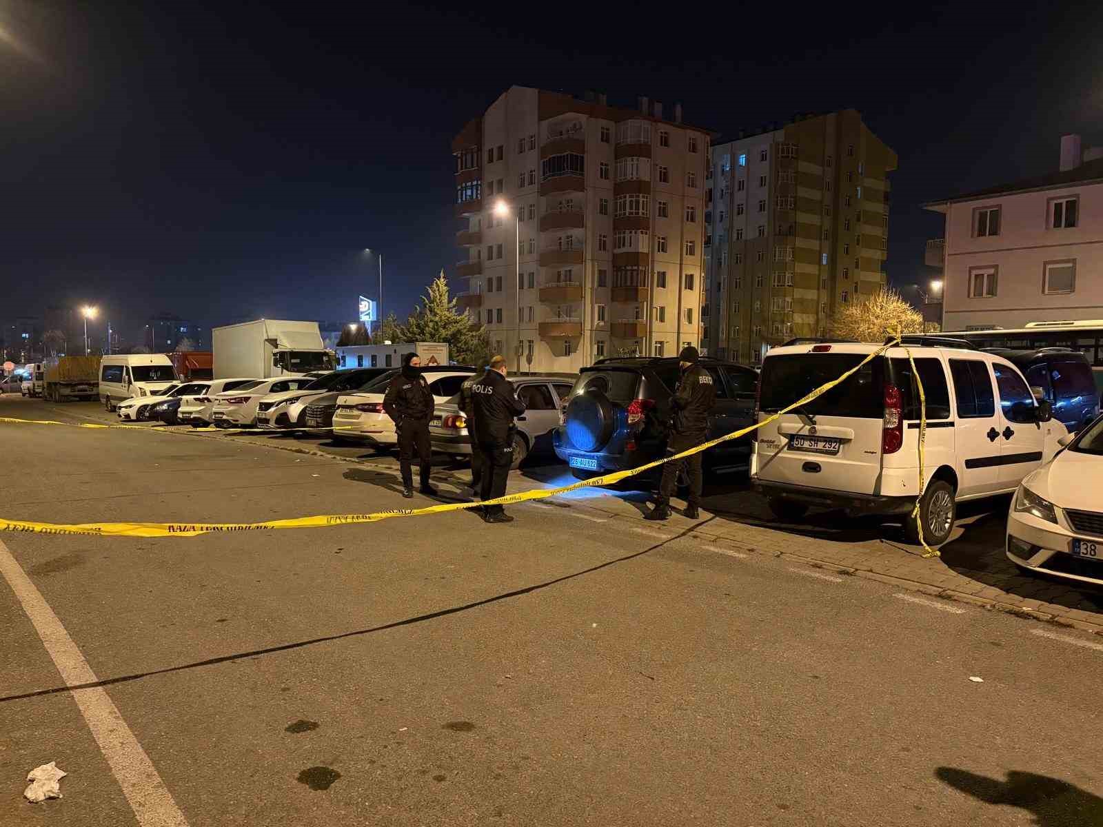 Ateş açtığı tüfeği otomobilin altına saklamaya çalıştı