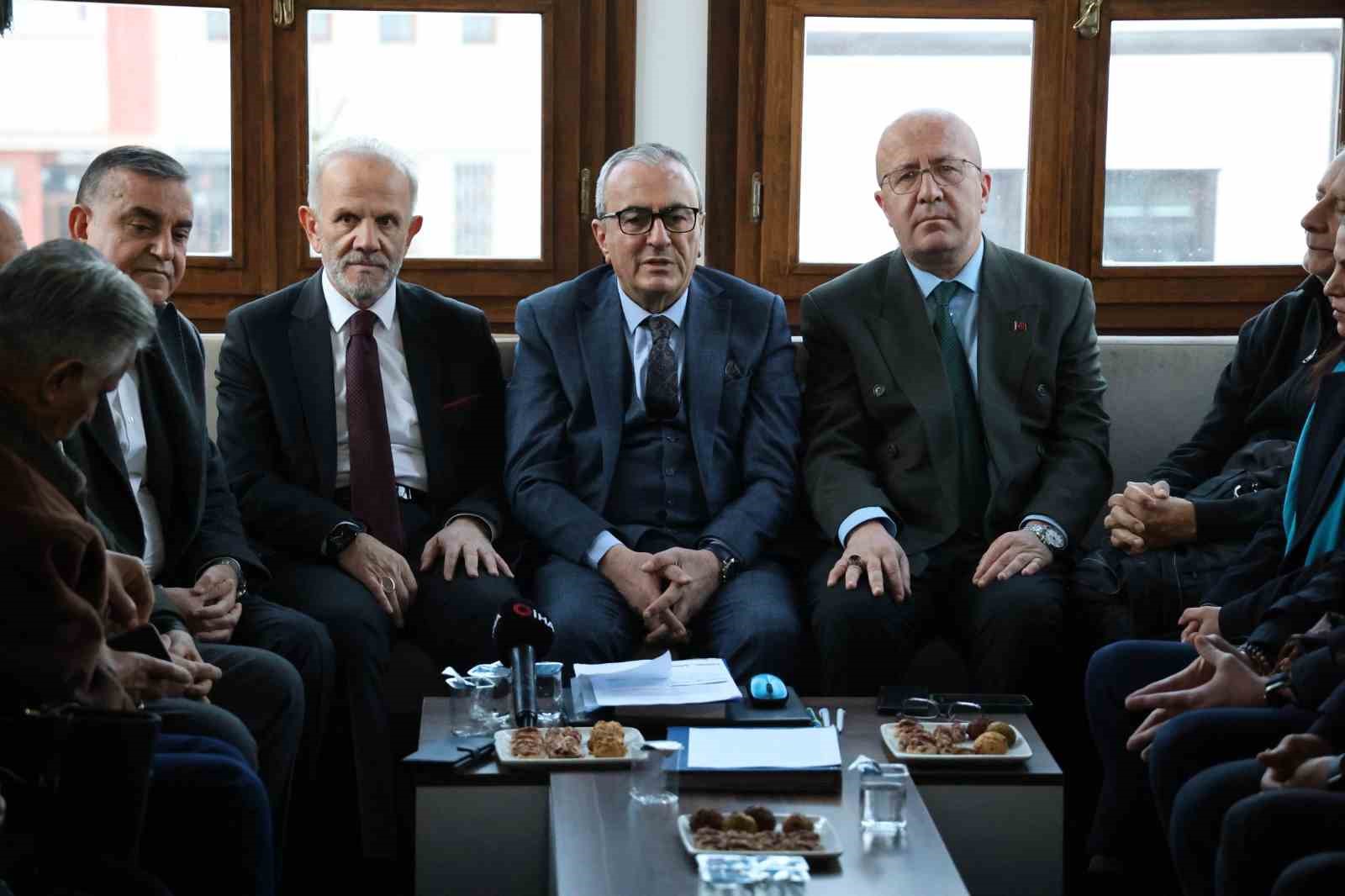 Sivas,  &lsquo;İstiklal Madalyası&rsquo; istiyor
