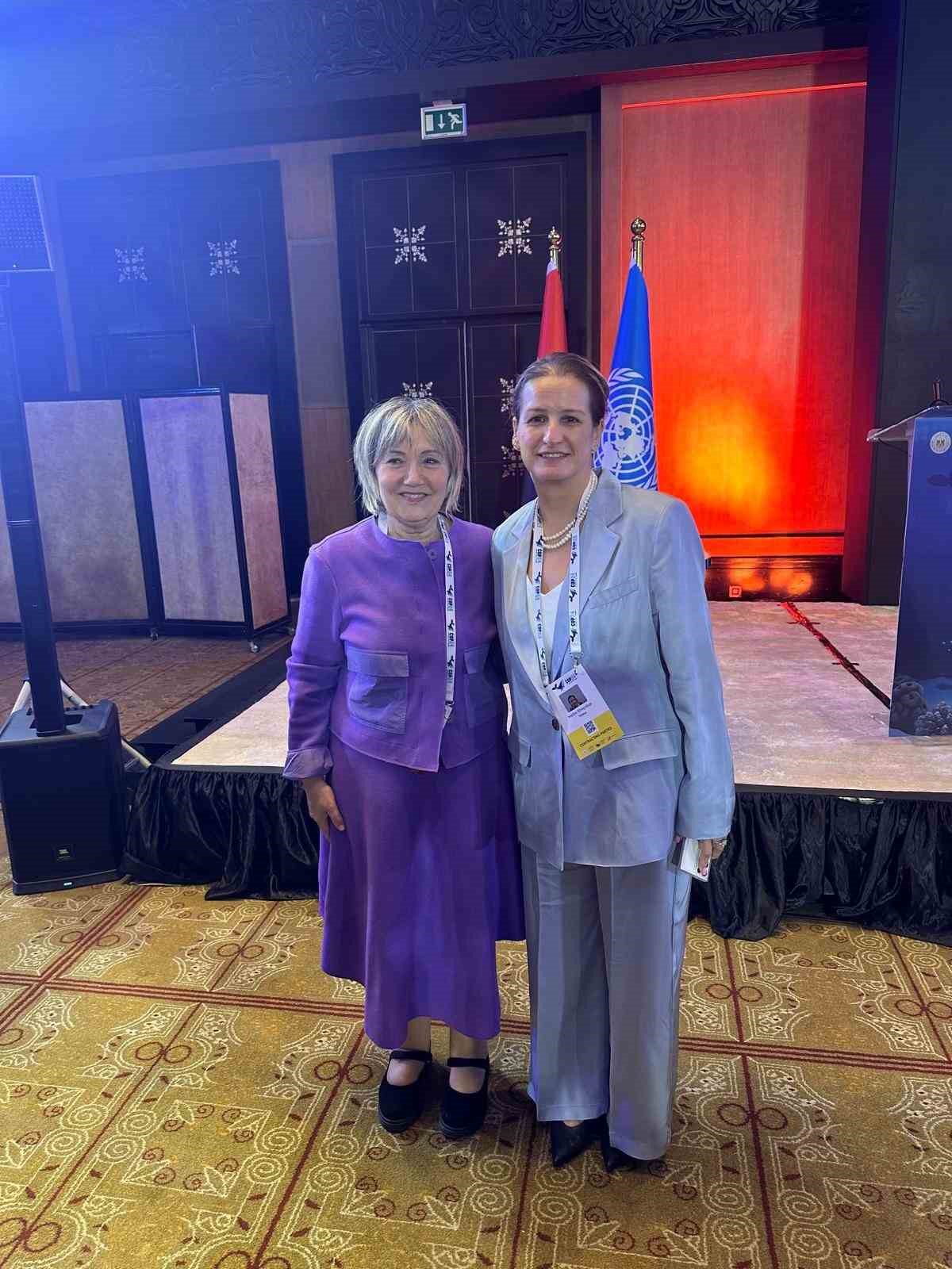 Antalya B&uuml;y&uuml;kşehir&rsquo;e 27&rsquo;nci &ccedil;evre &ouml;d&uuml;l&uuml;
