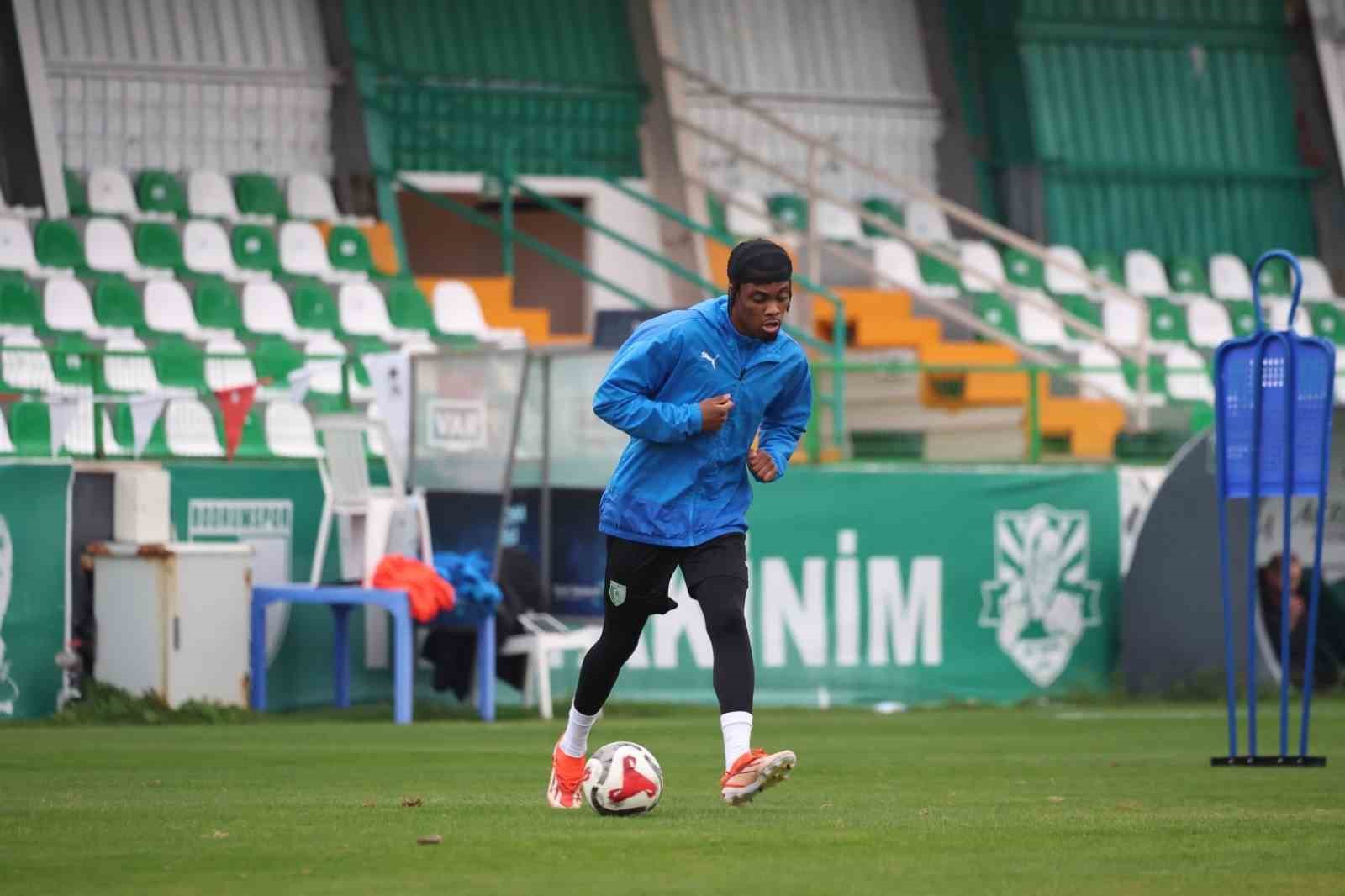 Burhan Eşer: "Zor bir mücadele olacak ancak biz de iyi oyunculara sahibiz"
