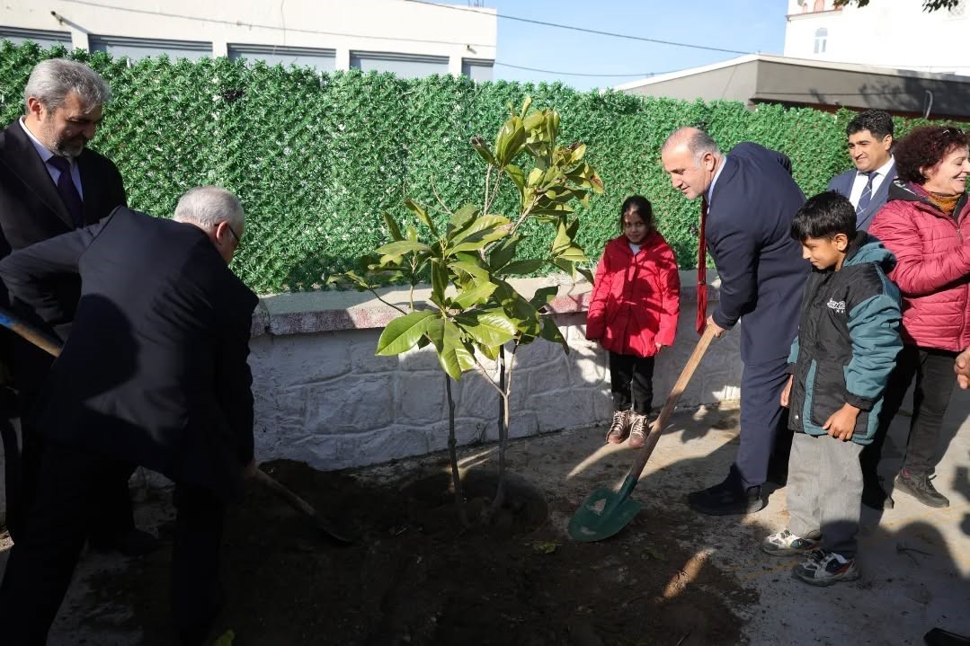 Başkan Kaya: "Her fidan yarınlara bırakılan yeşil miras"
