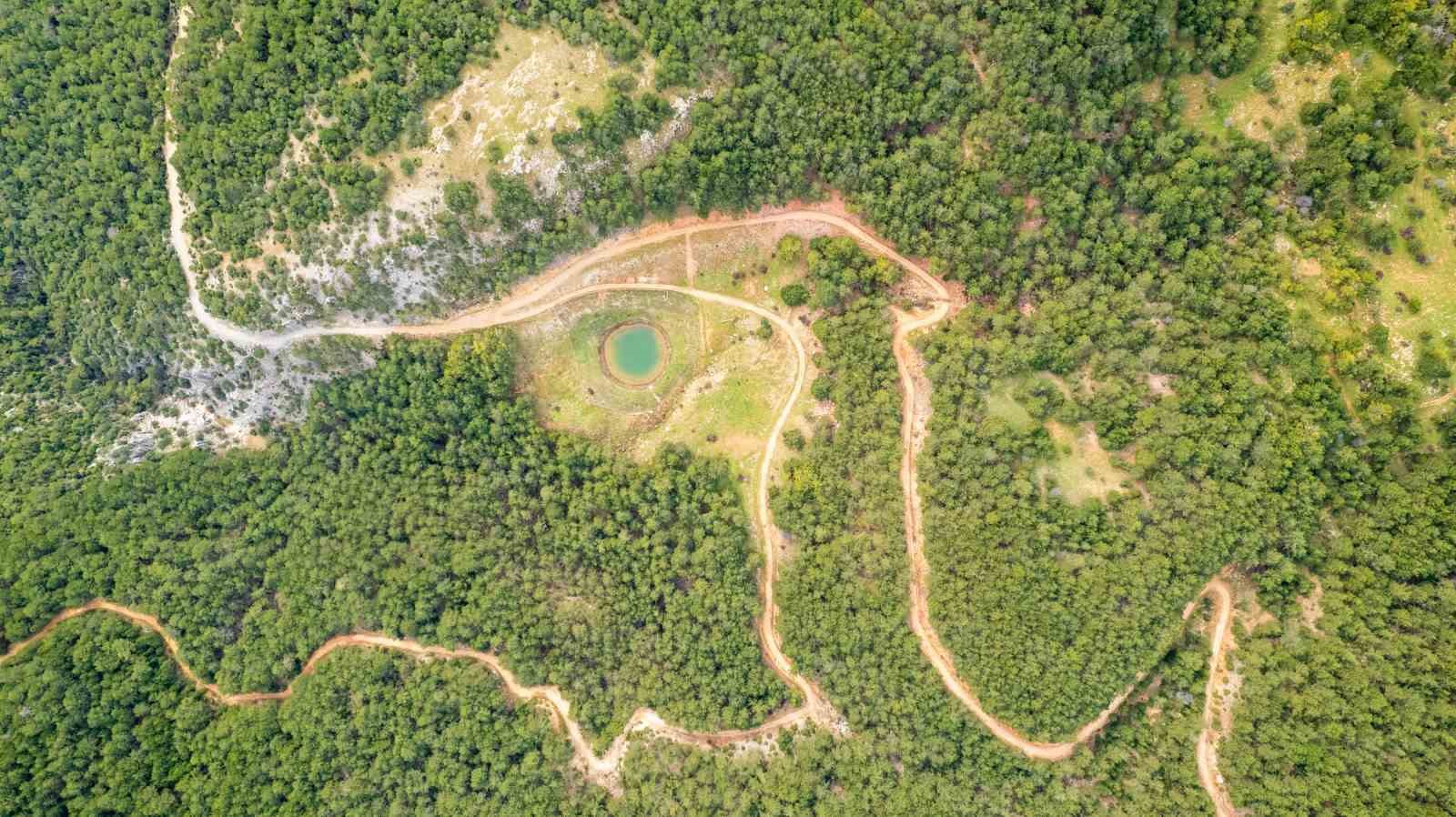 Spil Dağında kar hasreti
