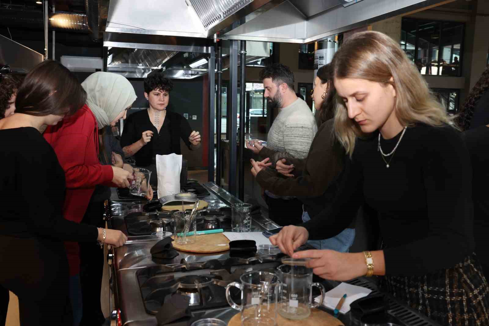 Pancar Deposu’nda biyoplastik atölyesi düzenlendi