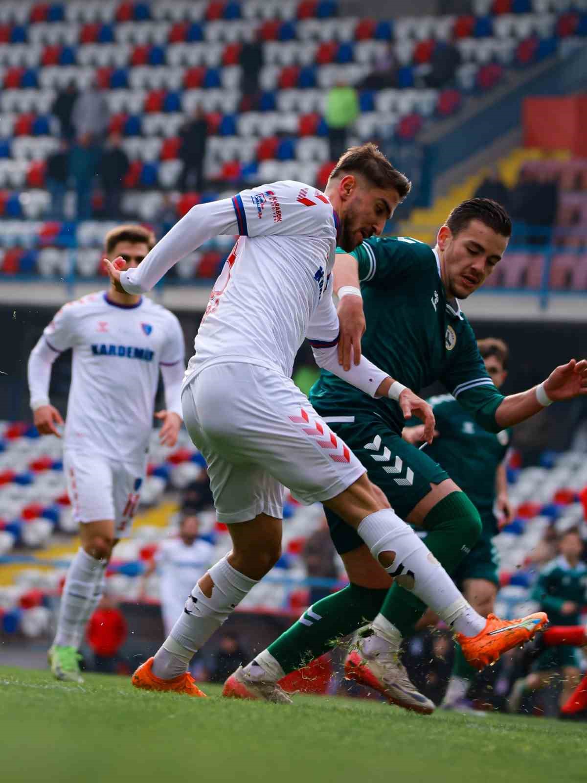 TFF 3. Lig: Karab&uuml;k İdman Yurdu: 0 - Giresunspor: 2
