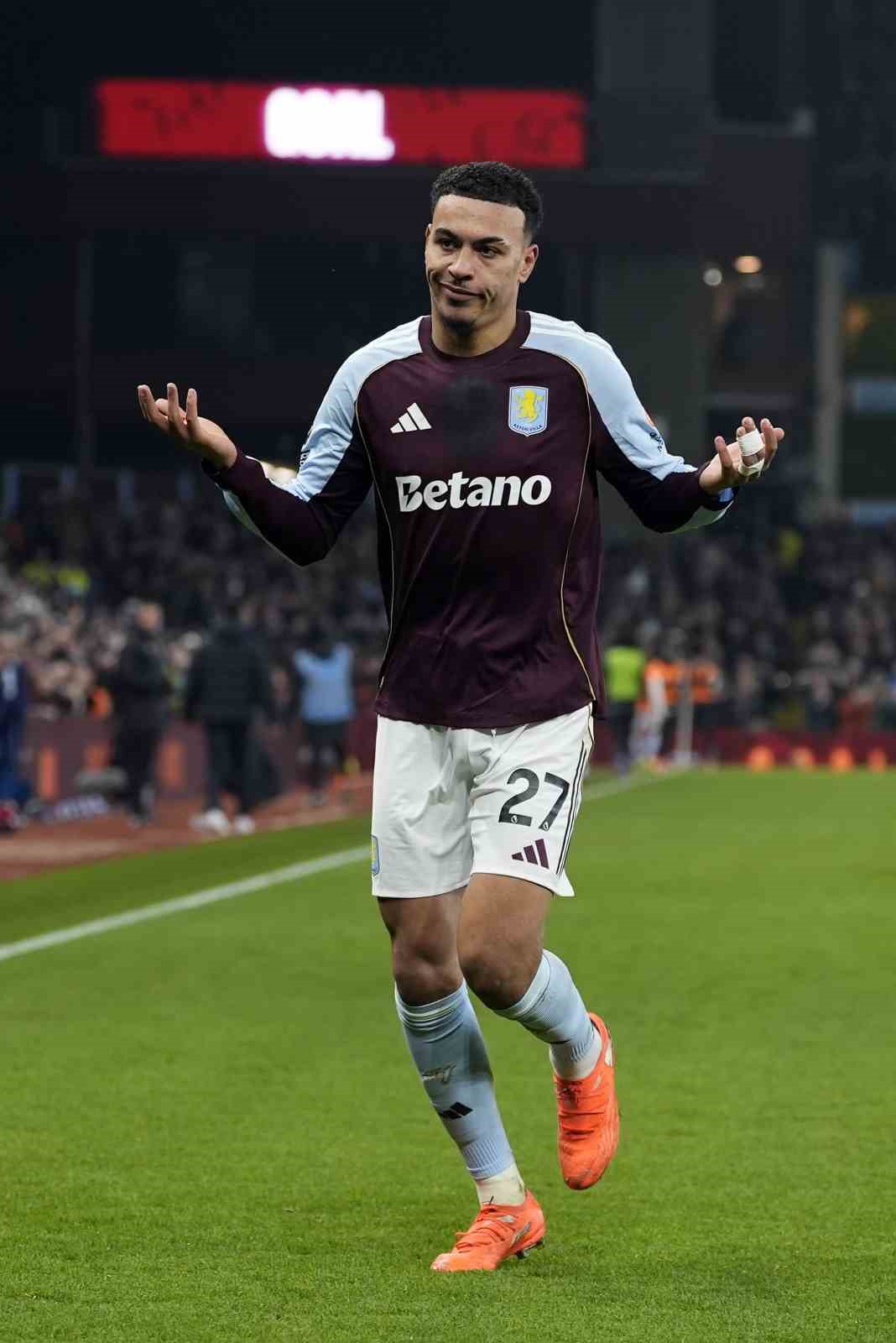 Aston Villa, Manchester United&rsquo;ı da devirdi
