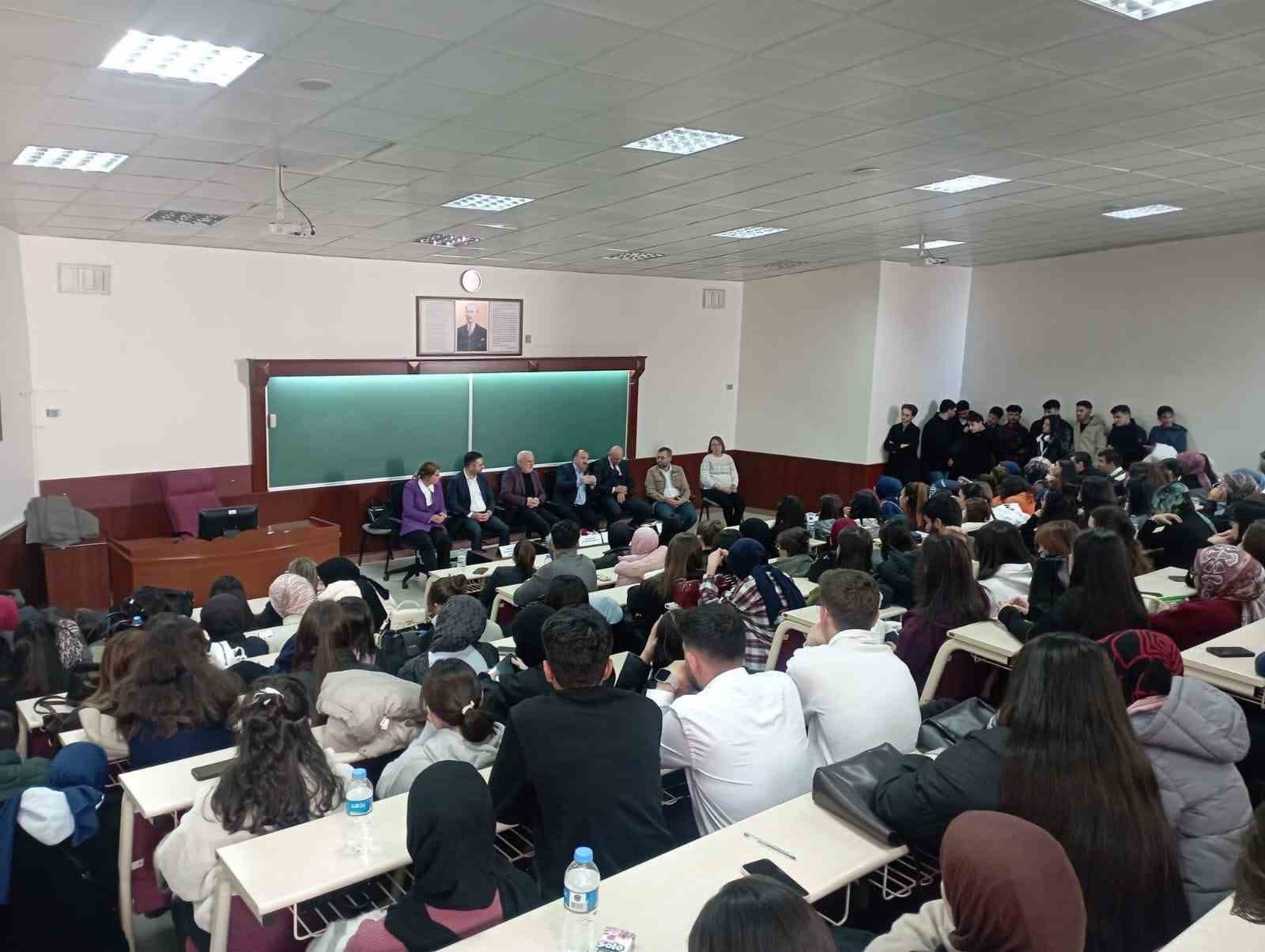 ETSO gen&ccedil;lerle buluştu
