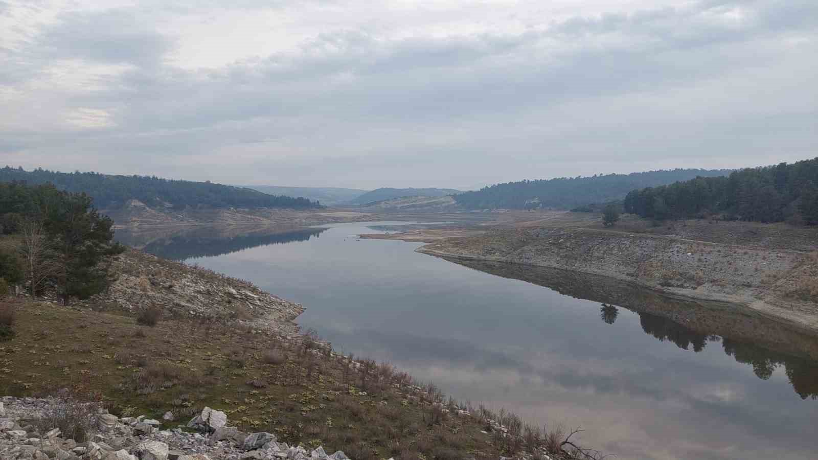 Sarıg&ouml;l&rsquo;de barajlar kış yağışlarını bekliyor
