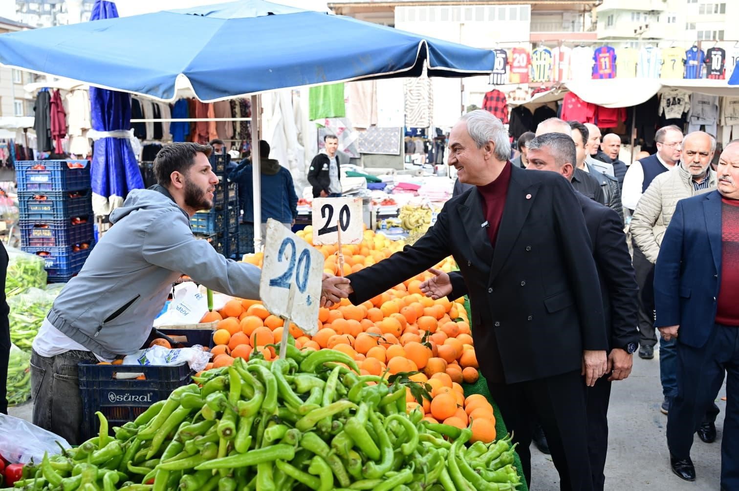 &Ccedil;&uuml;r&uuml;k raporu verilen G&uuml;neş Mahallesi Semt Pazarı yeniden inşa edilecek
