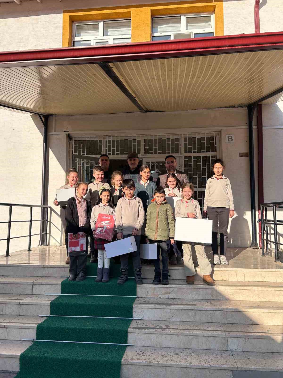 TUSAŞ, &ouml;ğrenciler tarafından g&ouml;nderilen mektuplara duyarsız kalmadı
