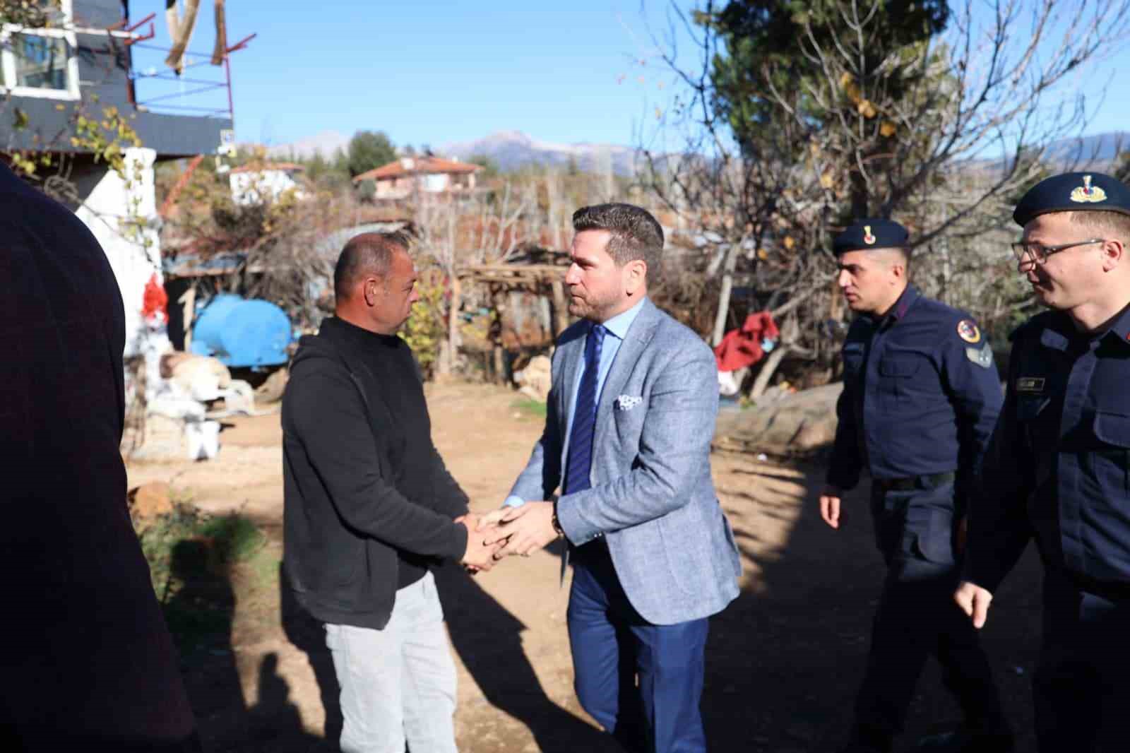 Tavas Belediyesinden yangında evleri kül olan aileye konteyner ev desteği