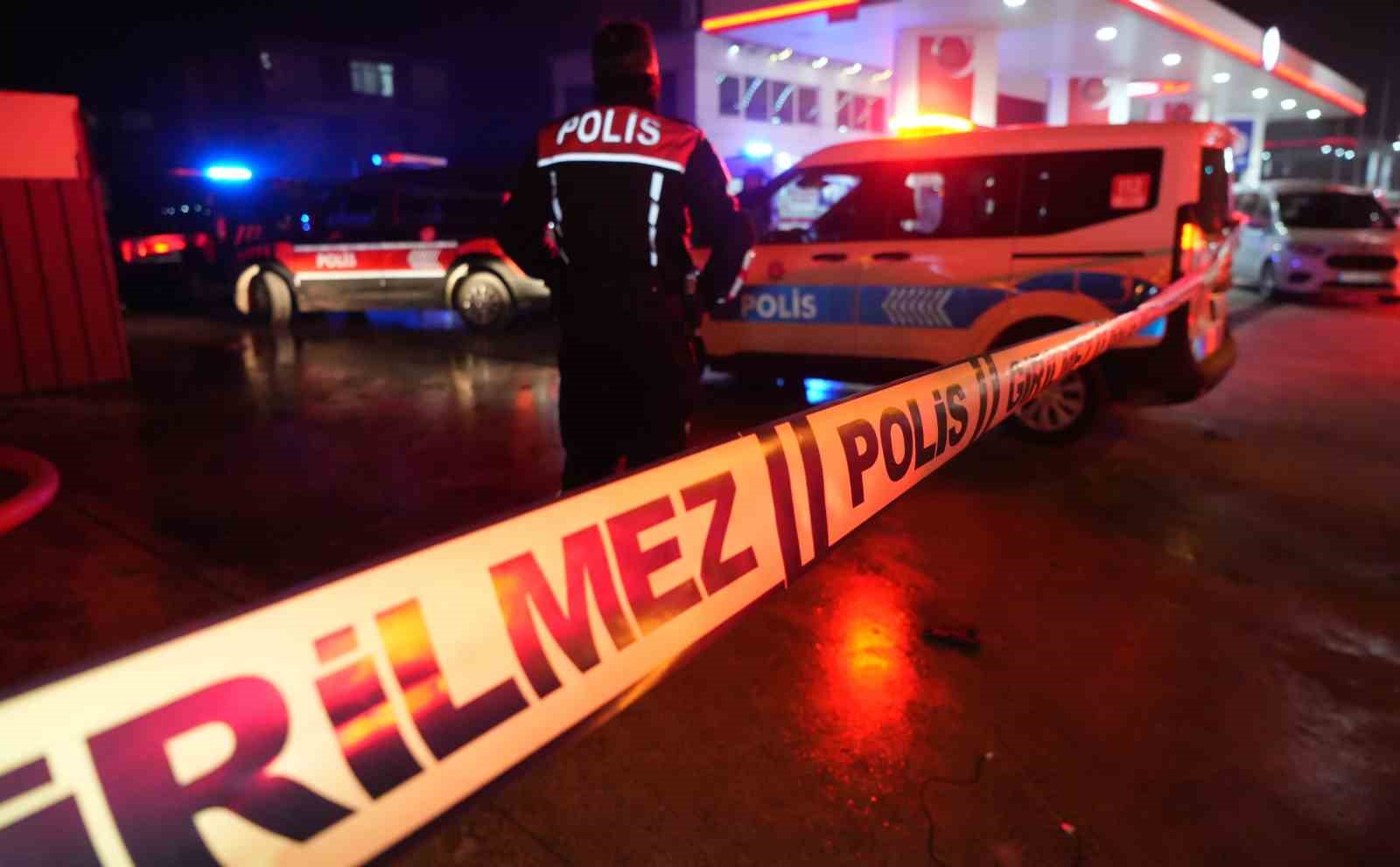 Kırıkkale&rsquo;de "kız meselesi" iddiasıyla &ccedil;ıkan silahlı kavgaya karışan 6 ş&uuml;pheli adliyede
