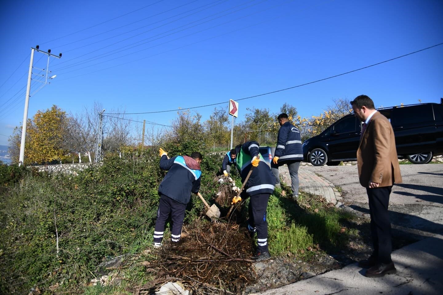 Başiskele&rsquo;de cadde ve sokaklarda temizlik &ccedil;alışması y&uuml;r&uuml;t&uuml;l&uuml;yor
