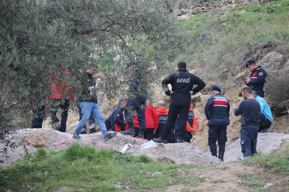 Kazdığı tünelde mahsur kalan şahıs ölü olarak bulundu