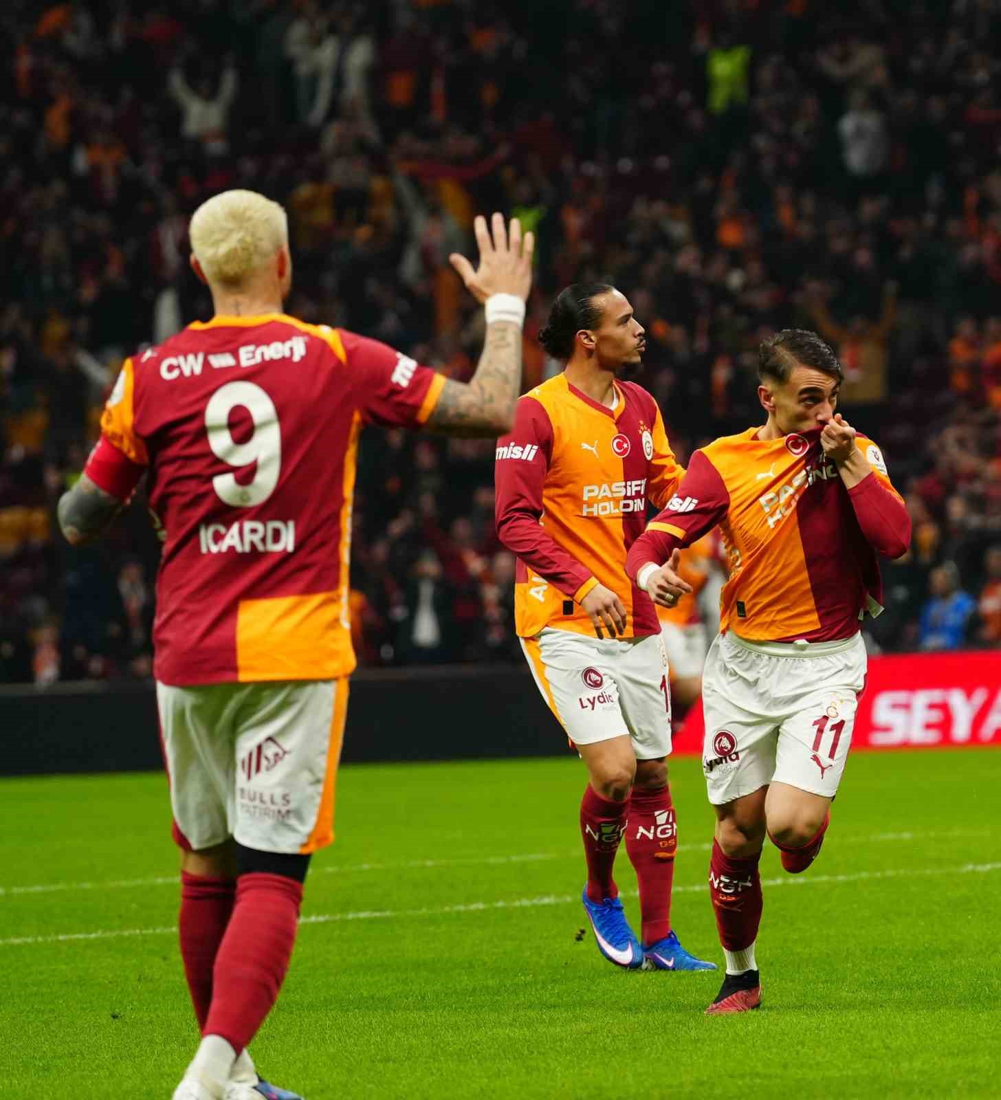 Trendyol S&uuml;per Lig: Galatasaray: 1 - Kasımpaşa: 0 (Ma&ccedil; devam ediyor)
