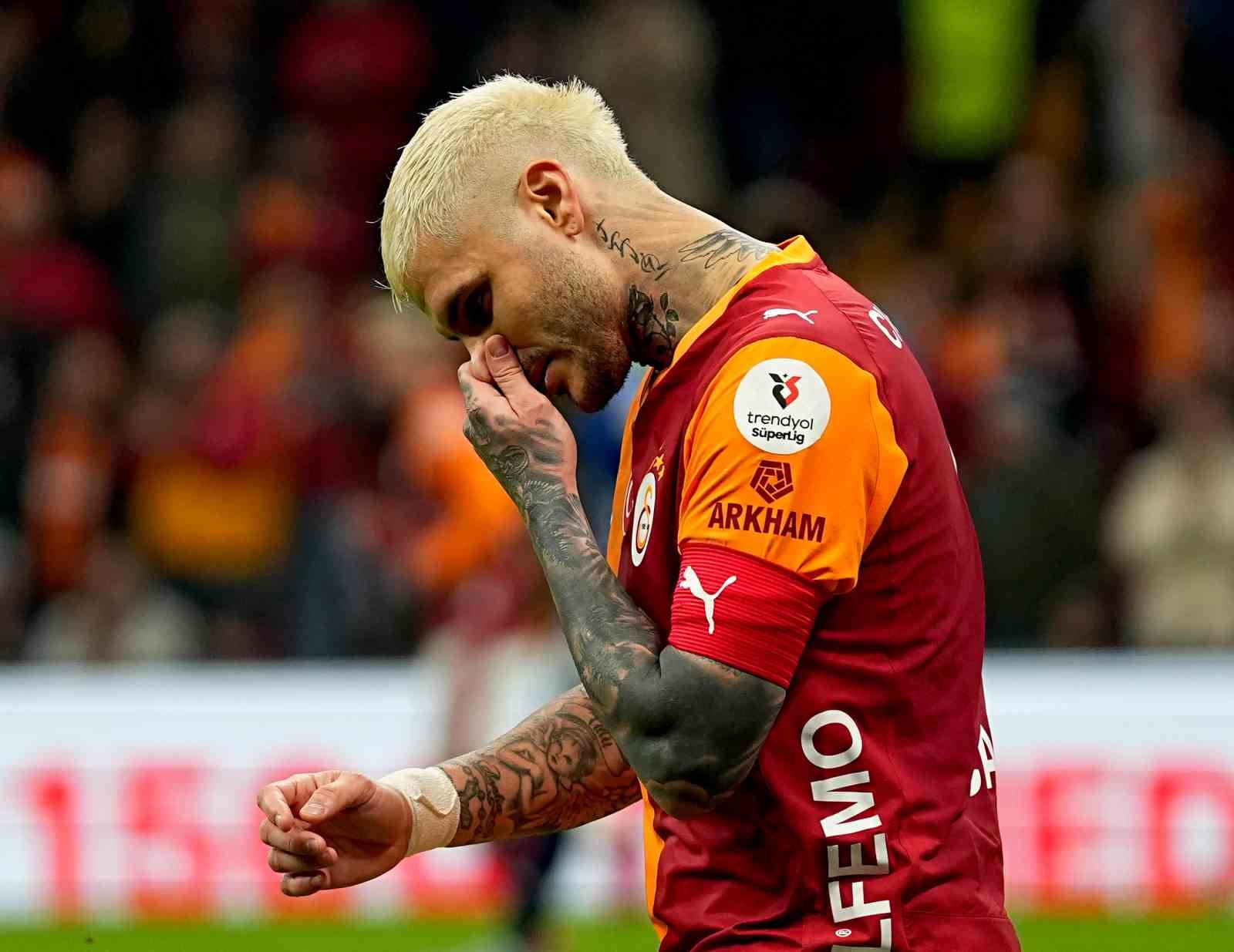 Trendyol S&uuml;per Lig: Galatasaray: 1 - Kasımpaşa: 0 (İlk yarı)
