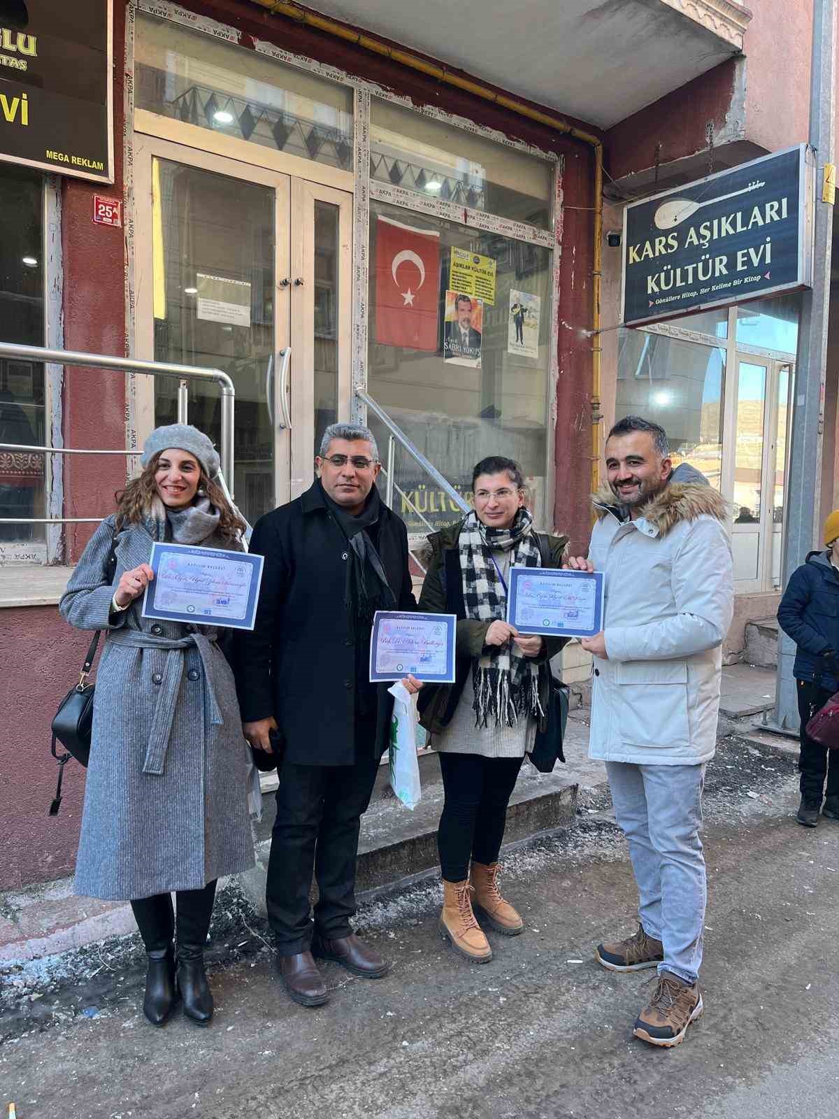 Kars&rsquo;ta aşıklık geleneği masaya yatırıldı
