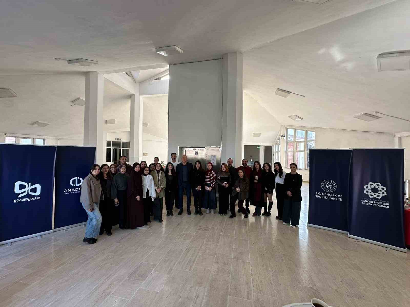 Gençler ’Afet Zamanlarında Dijital Gönüllülük’ için bir araya geldi