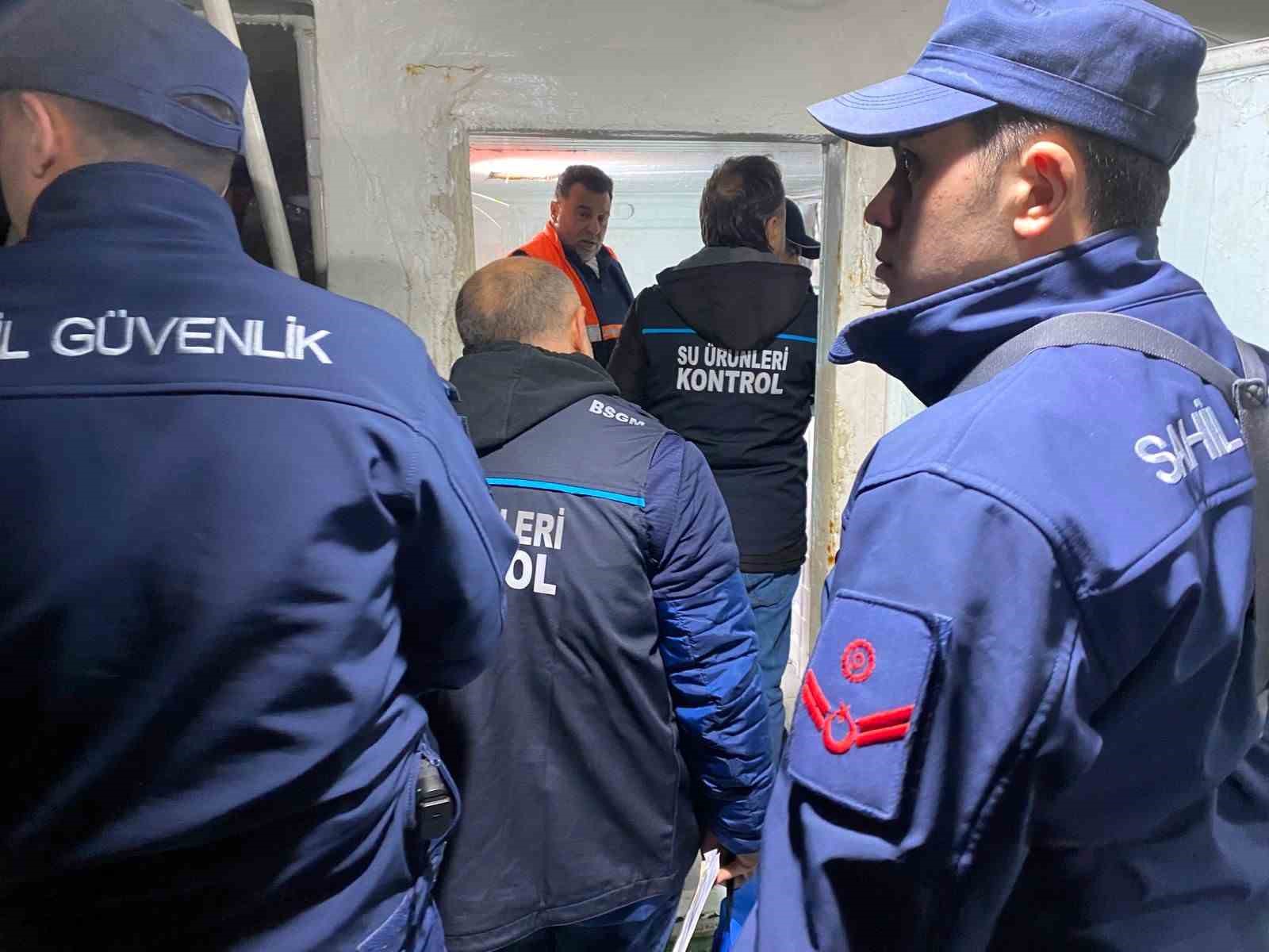 Kırklareli&rsquo;nde su &uuml;r&uuml;nlerine sıkı denetim: Kurallara uymayan balık&ccedil;ılara 75 bin 540 lira para cezası
