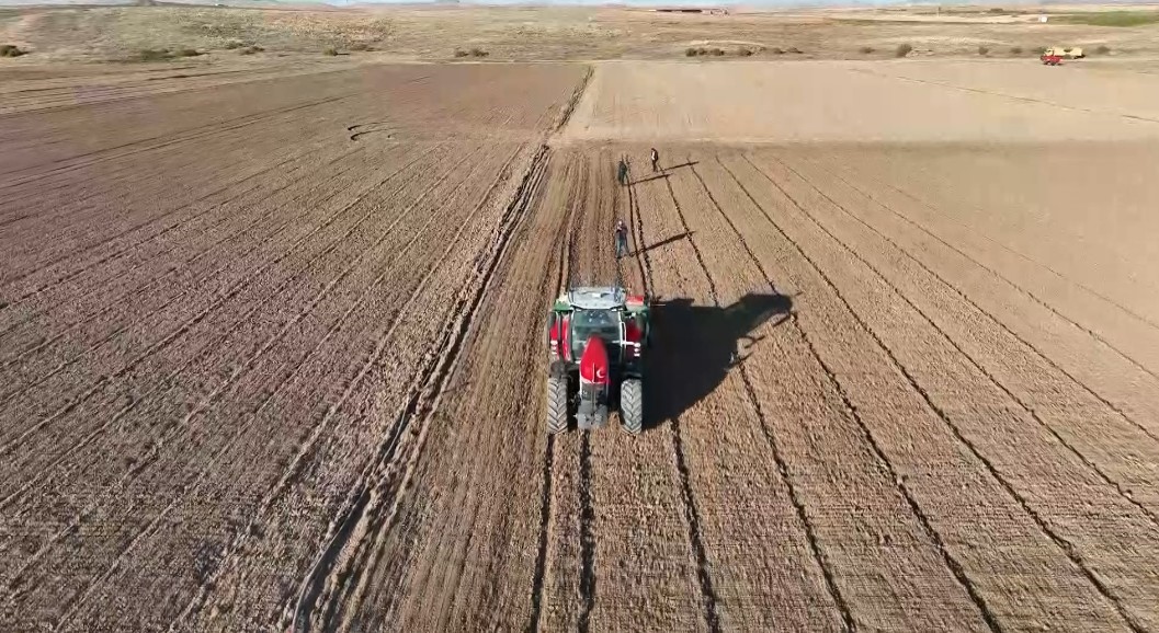 Kırşehir&rsquo;de &ccedil;ift&ccedil;inin &rsquo;yağış&rsquo; beklentisi
