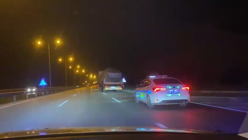 Plakalarını kapatarak kantara girmeyen 6 tıra 461 bin TL&rsquo;yi aşkın ceza
