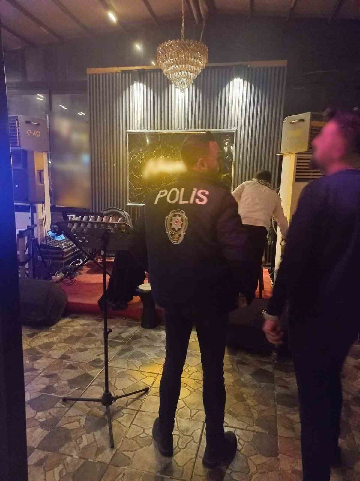 Mardin&rsquo;de kural ihlali yapan 66 ara&ccedil; s&uuml;r&uuml;c&uuml;s&uuml;ne ceza
