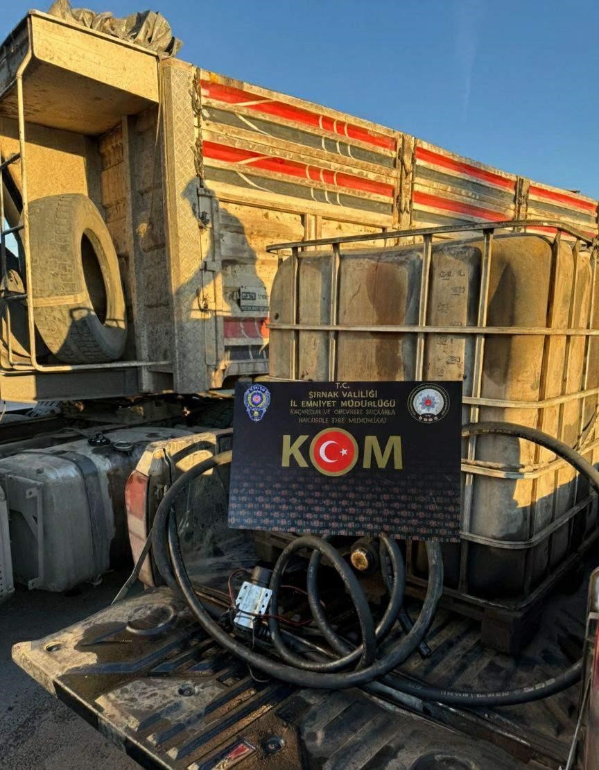 Şırnak&rsquo;ta narkotik ve ka&ccedil;ak&ccedil;ılık operasyonu: 4 tutuklama
