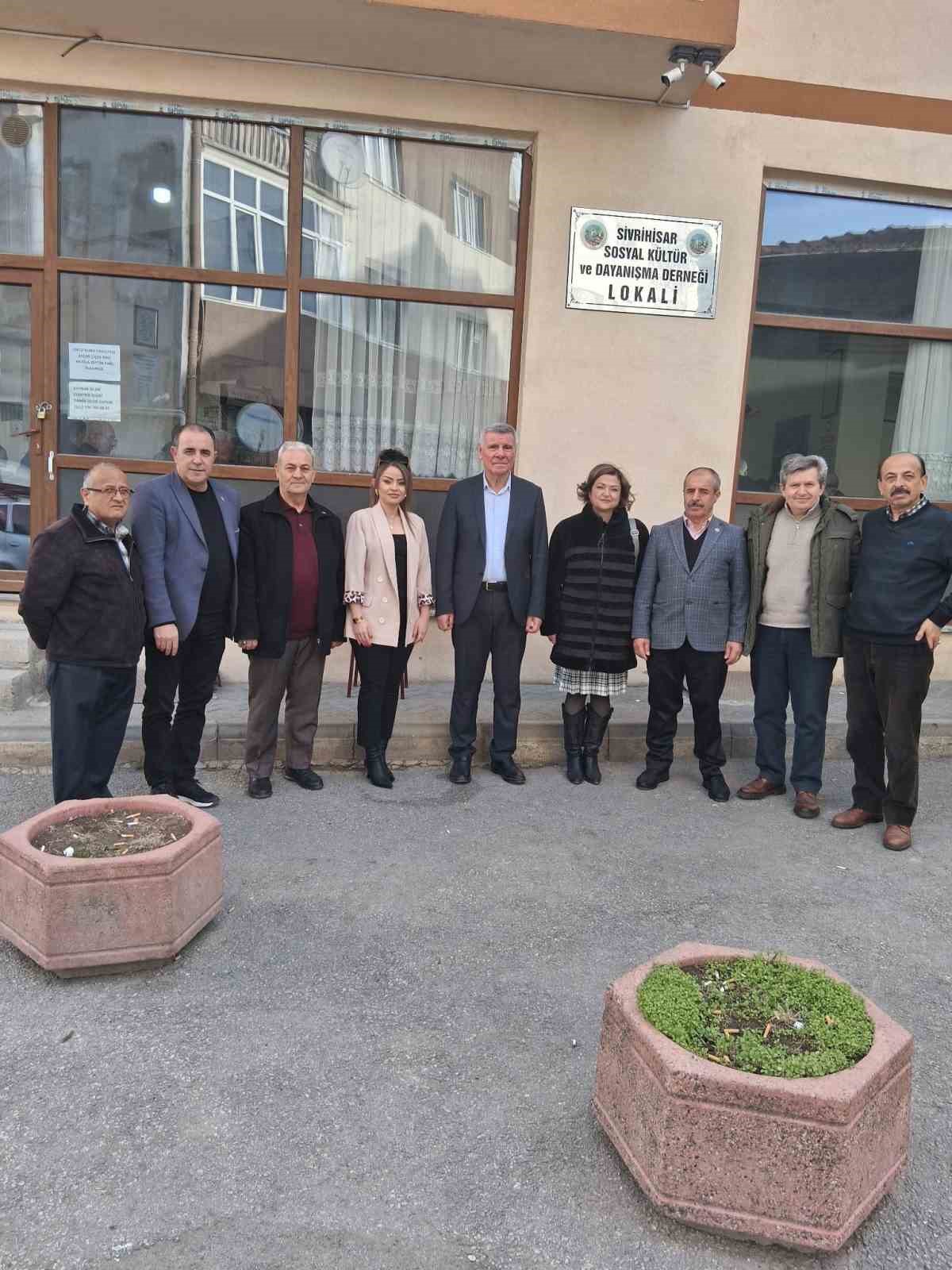 Sivrihisarlı mahalle muhtarları bir araya geldi