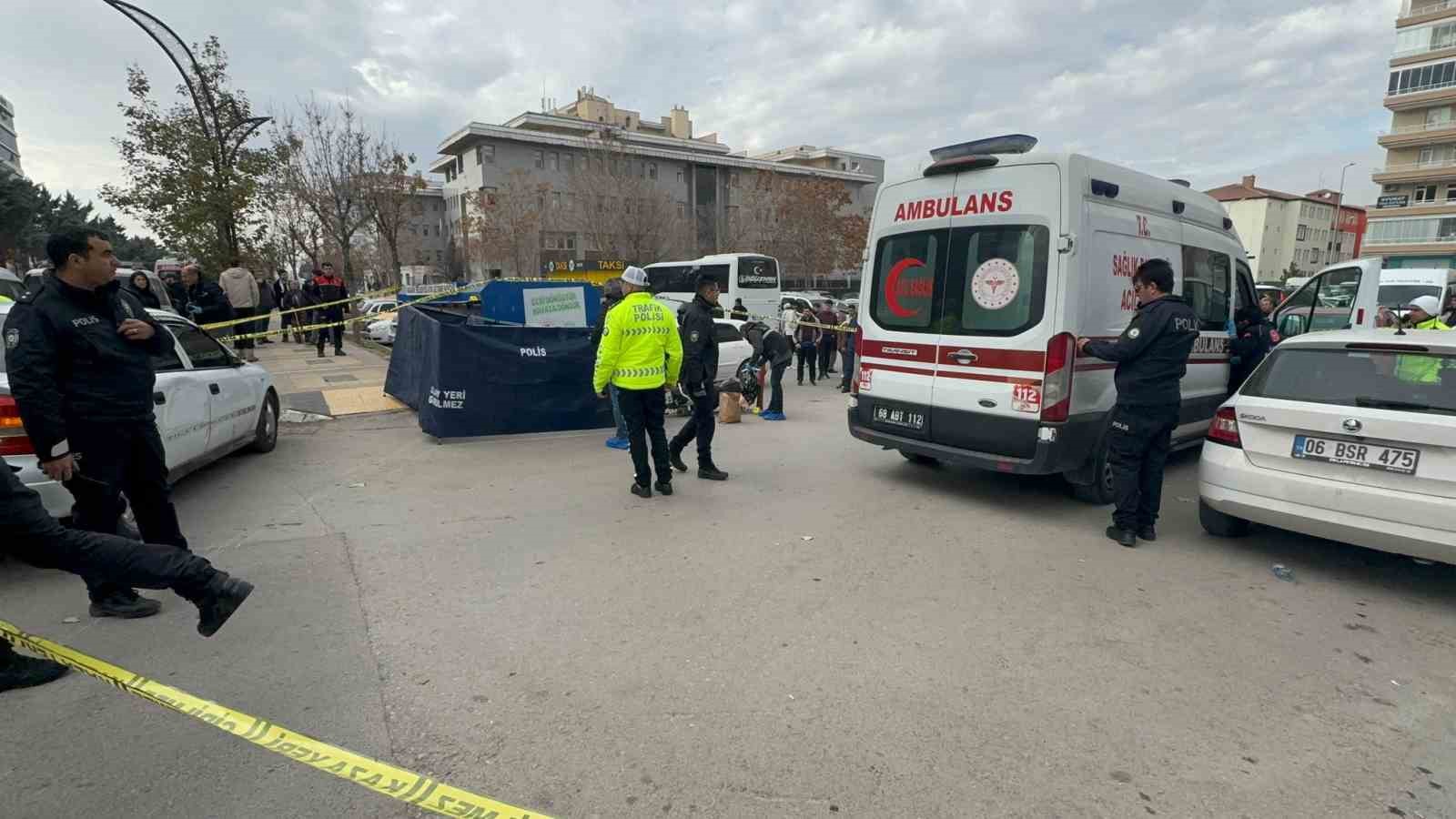 Otomobille çarpışan motosikletten savrulan liseli hayatını kaybetti