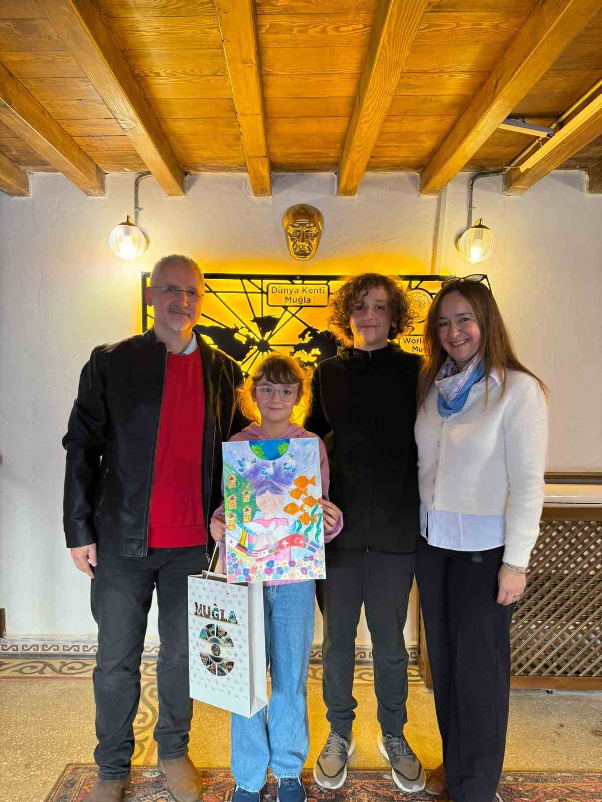 Eseriyle 19 &uuml;lke arasından se&ccedil;ildi, barışın renkleri Muğla&rsquo;dan y&uuml;kseldi
