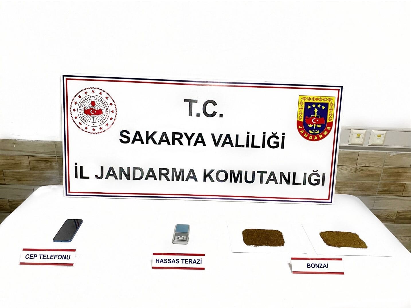 Sakarya’da uyuşturucu operasyonunda yakalanan zanlı tutuklandı
