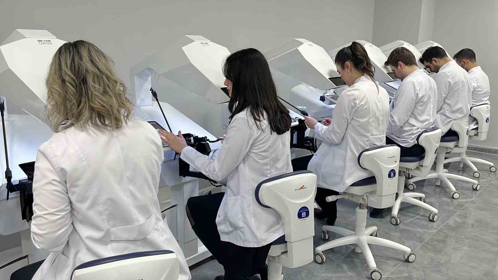 NE&Uuml; Diş Hekimliği Fak&uuml;ltesi&rsquo;nin yeni birimleri a&ccedil;ıldı
