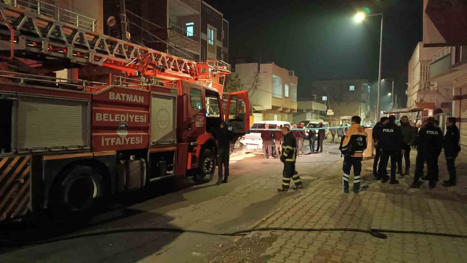 Batman&rsquo;da evde &ccedil;ıkan yangında yatalak hasta hayatını kaybetti
