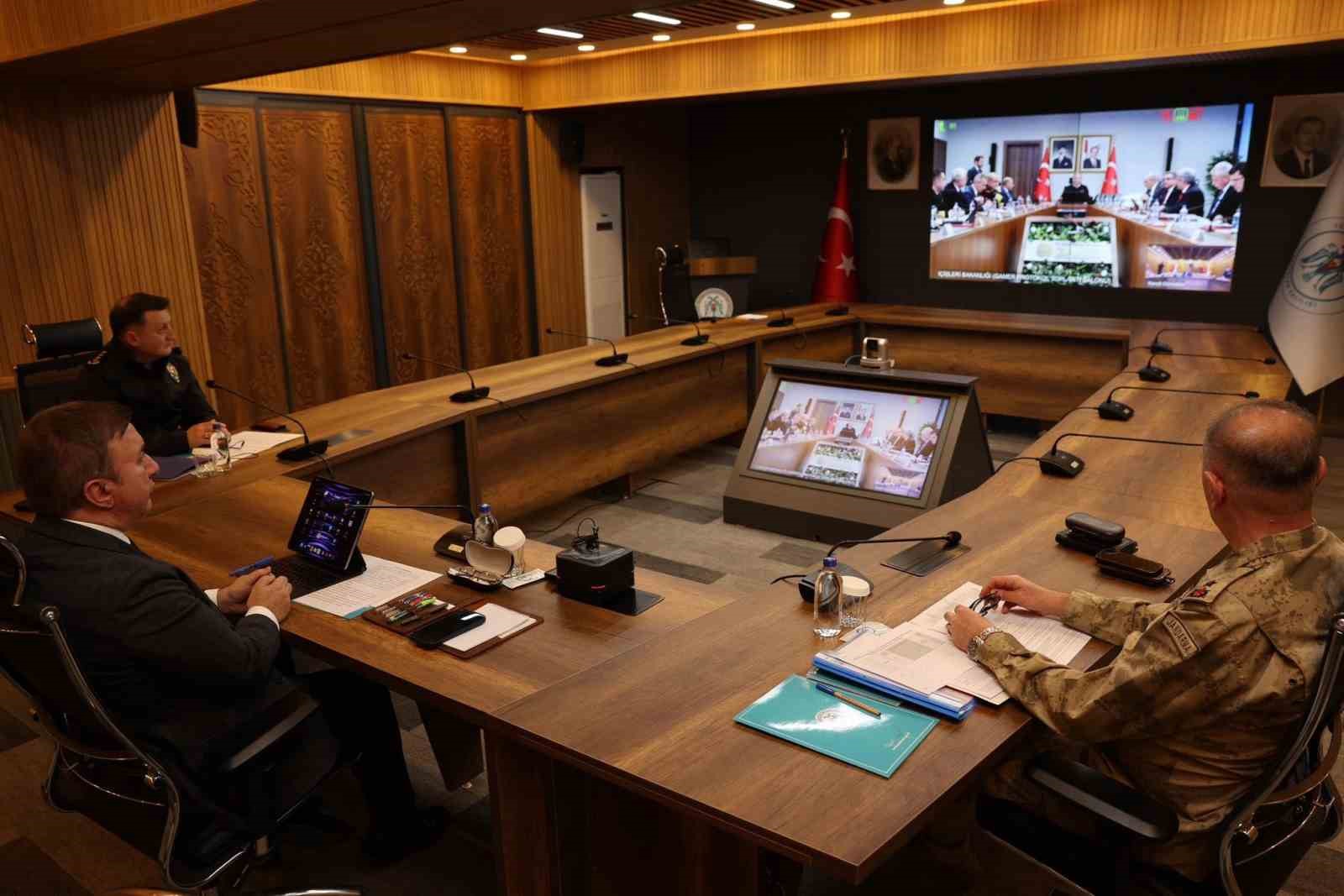 Erzincan’da yeni yıl tedbirleri VKS toplantısında ele alındı