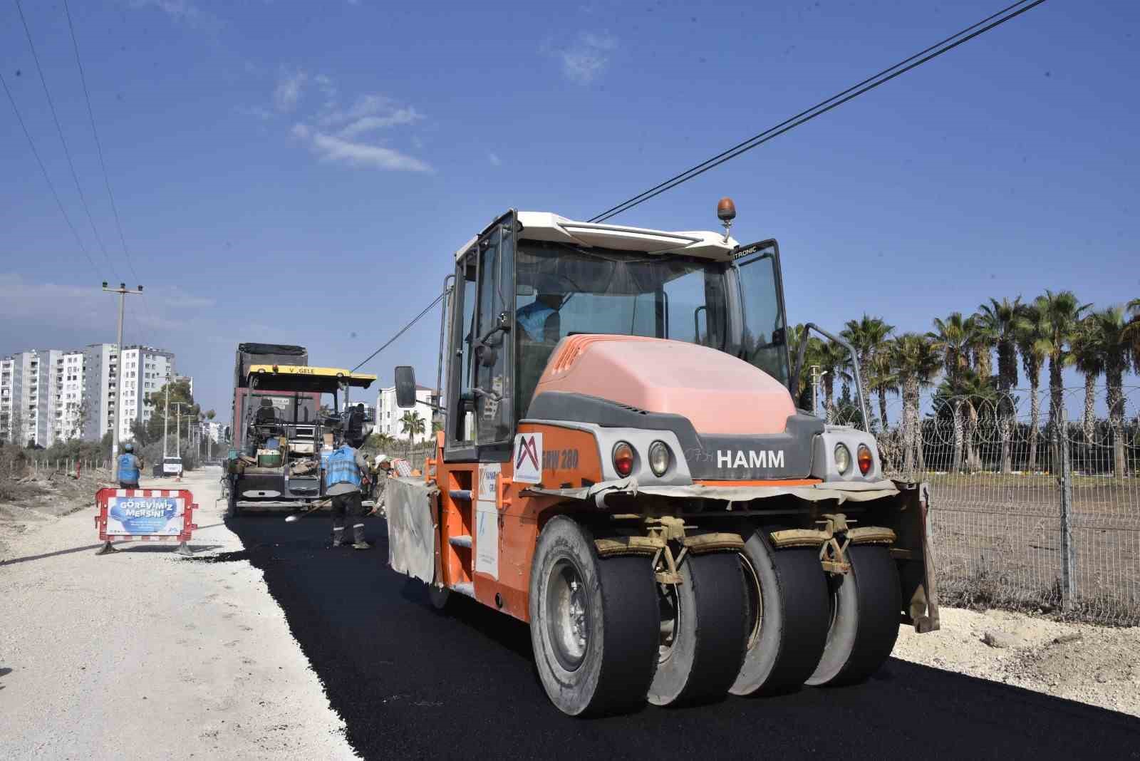 Mezitli’de içmesuyu hattı yenilendi, yollar asfaltlandı