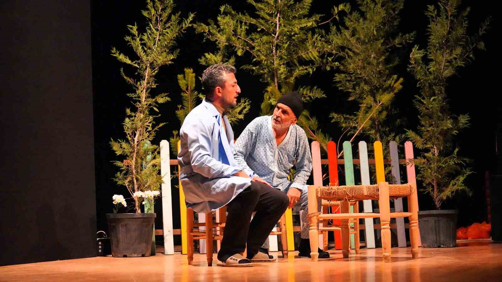 "Deliler Koğuşu" Ke&ccedil;i&ouml;ren&rsquo;de izleyicinin y&uuml;reğine dokundu
