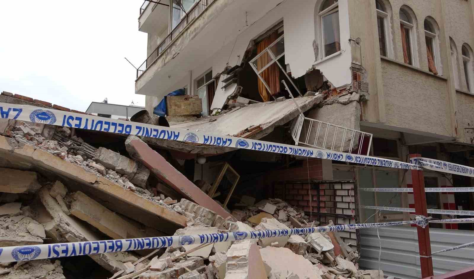 Mersin&rsquo;de kontrolden &ccedil;ıkan yıkım sonrası mağduriyet
