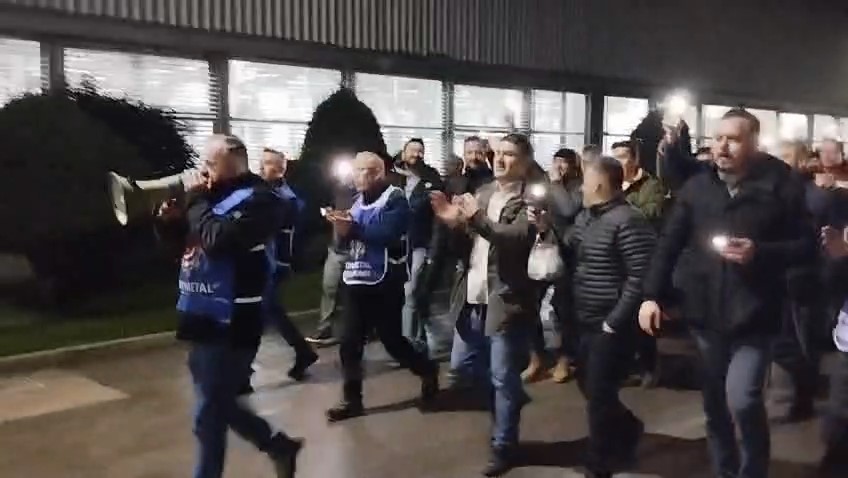 Bosch Fabrikası’nda ışıklı isyan
