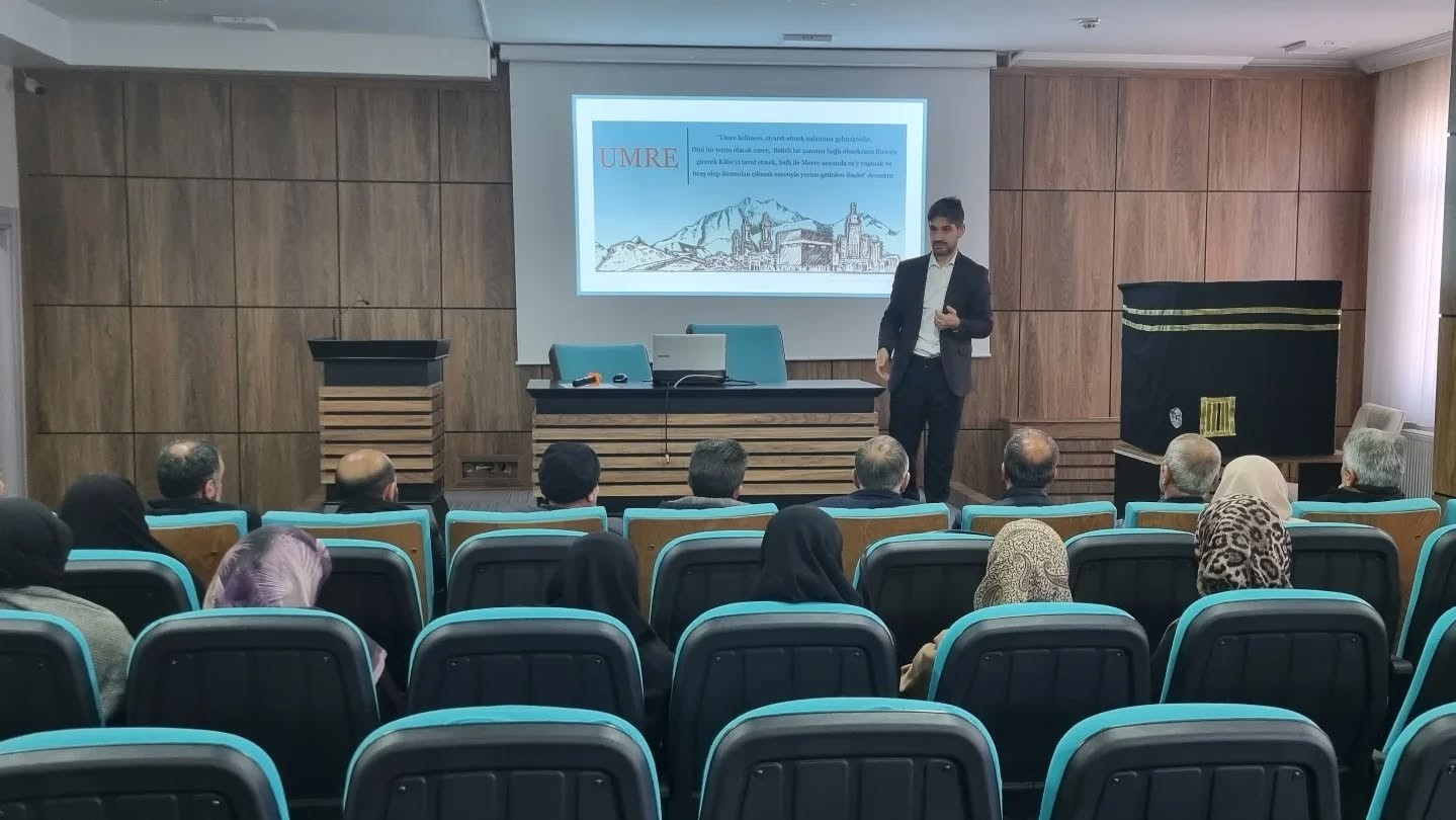 Bayburt’ta umrecilere hazırlık eğitimi verildi