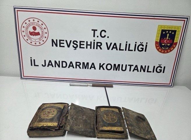 Nevşehir’de tarihi eser değeri taşıyan 2 adet Tevrat bulundu
