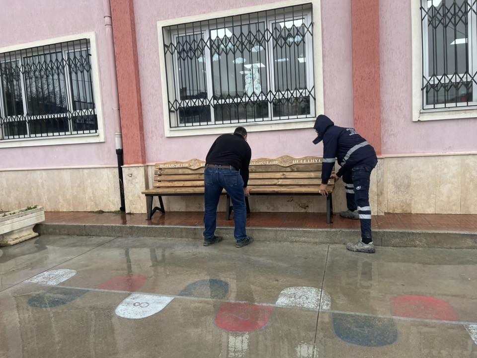 B&uuml;y&uuml;kşehir, mahallelinin &rsquo;bank&rsquo; talebini geri &ccedil;evirmedi
