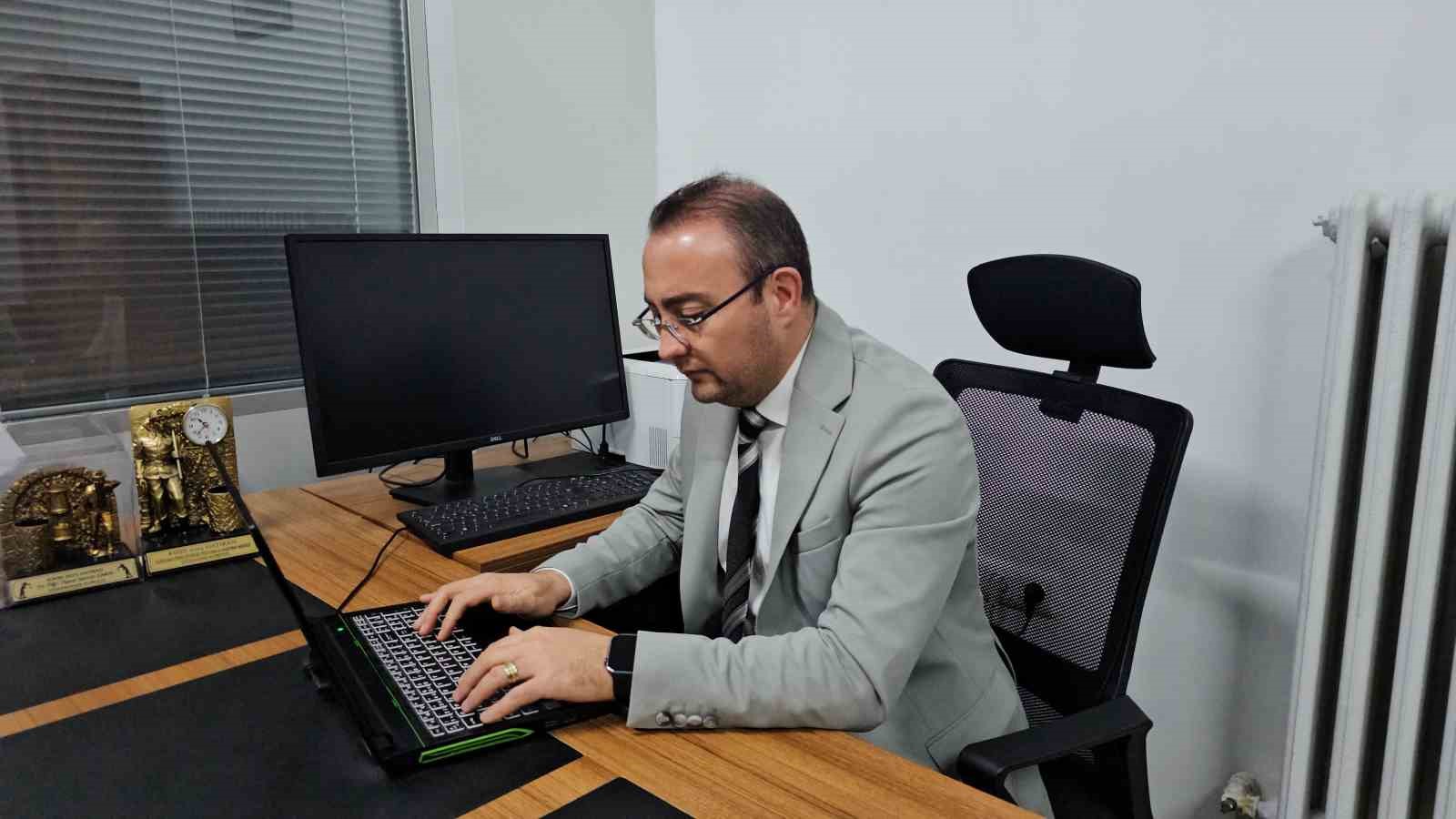 Yapay zekanın bilin&ccedil;siz kullanımı g&uuml;venlik, dezenformasyon ve mahremiyet risklerini artırıyor
