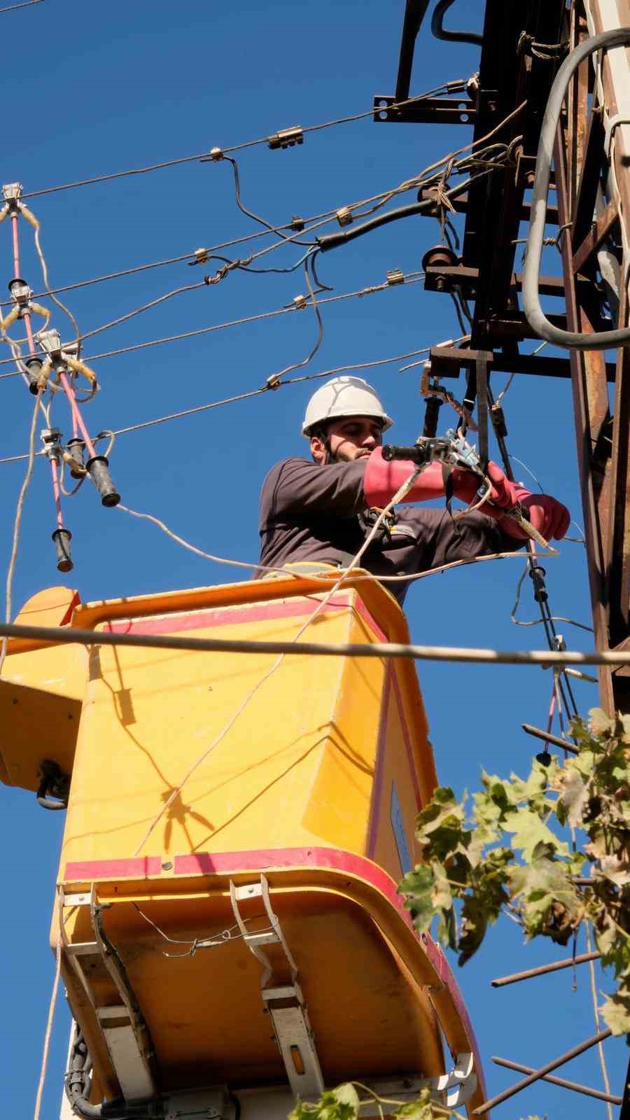 Toroslar EDAŞ&rsquo;tan Hatay&rsquo;a 52 milyon TL&rsquo;lik enerji g&uuml;venliği projesi
