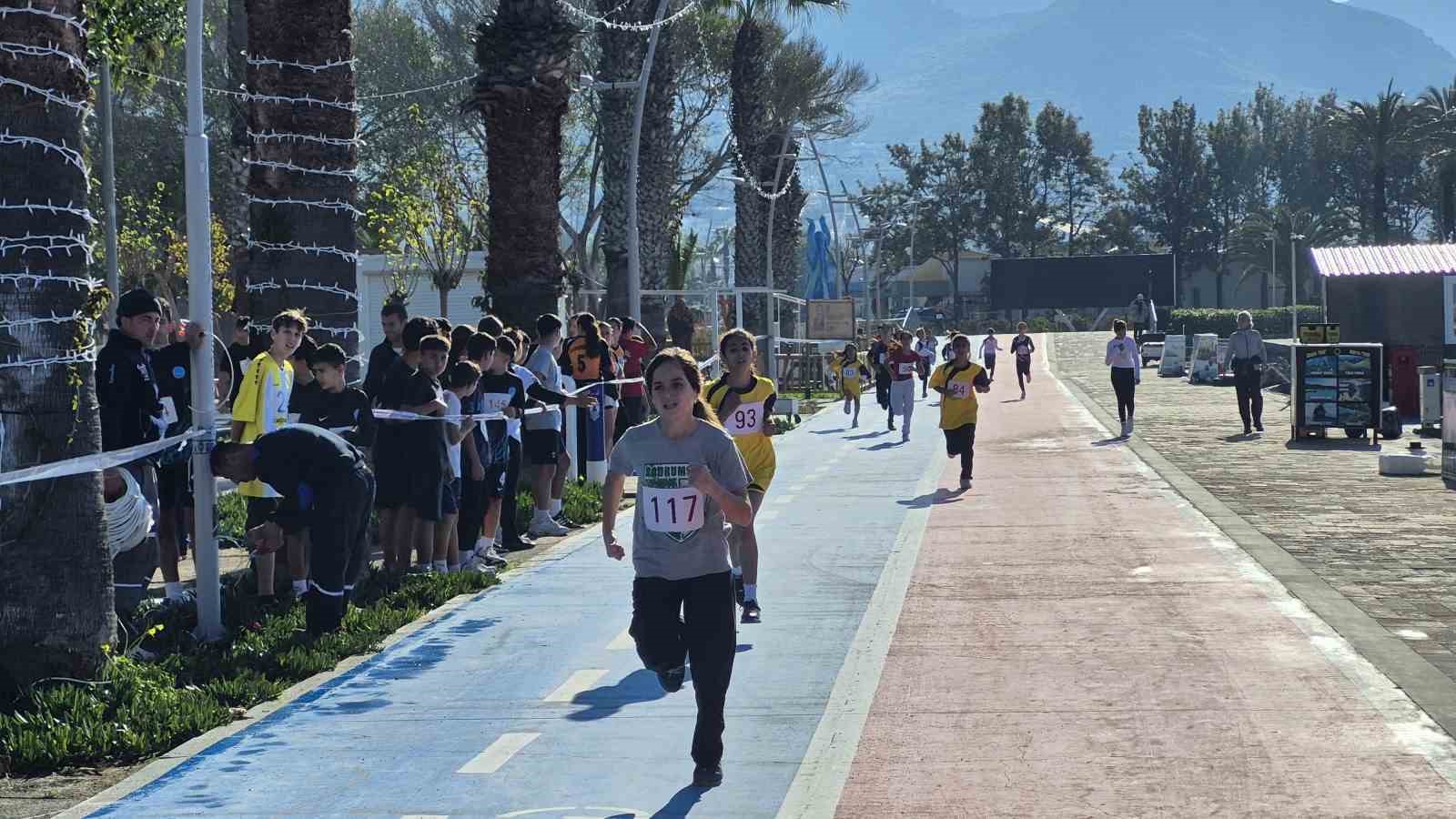 Bodrum&rsquo;da B&uuml;y&uuml;k Atat&uuml;rk Koşusu yapıldı
