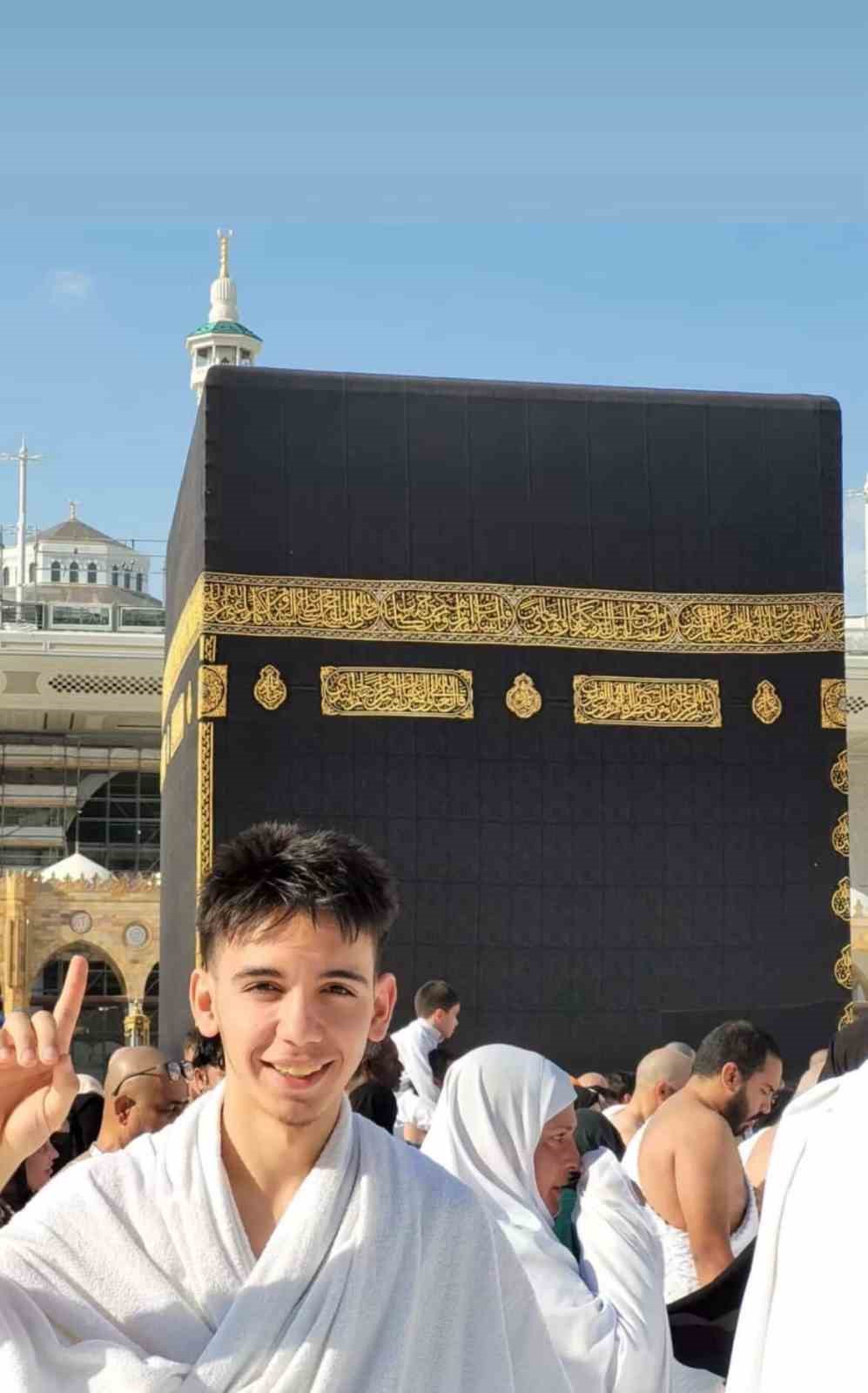 Kazada hayatını kaybeden lise &ouml;ğrencisi toprağa verildi
