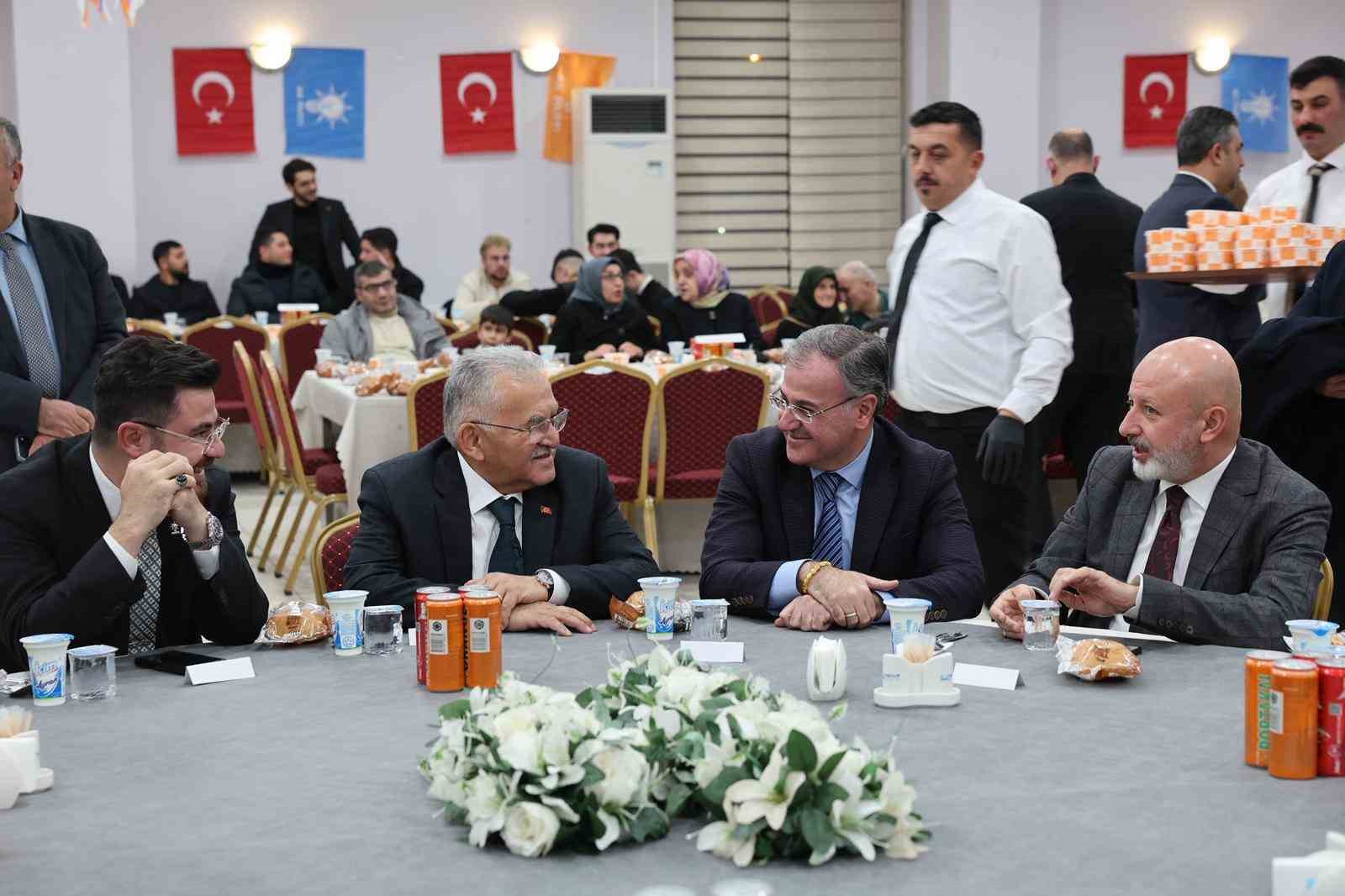 Başkan Özdoğan : "Hacılar, birlik ve dayanışmanın ilçesidir"