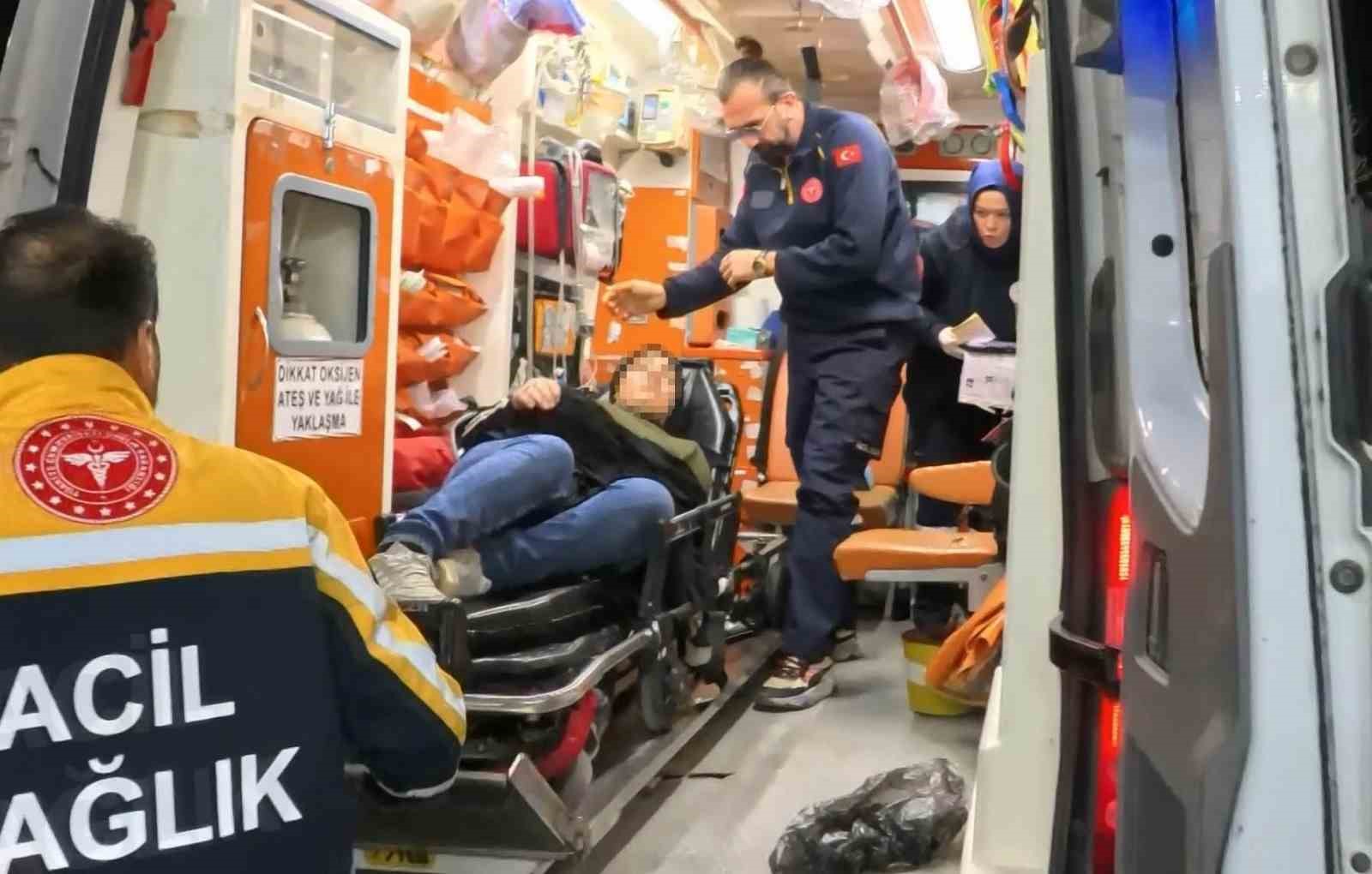 Aksaray’da 4 aylık hamile kadını darbedip sokağa attılar