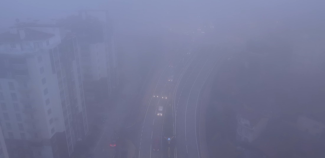 Kocaeli’de sis bulutları arasında kartpostallık görüntüler
