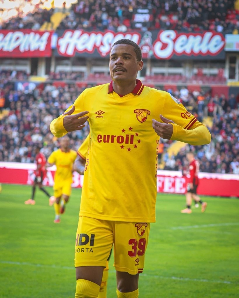 Göztepe’de ilk devrenin yıldızı Juan oldu
